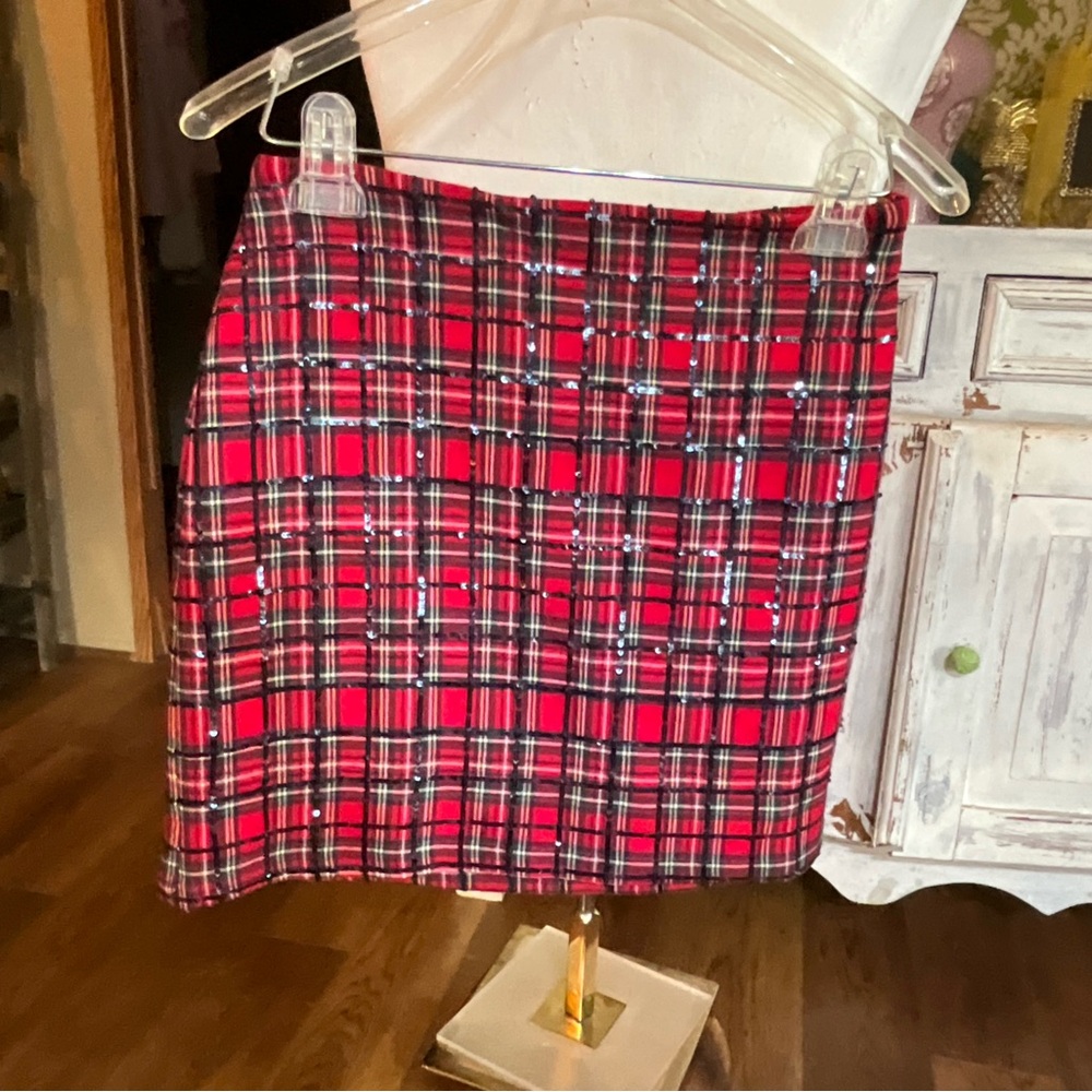 Vineyard red Vines size 00 skirt
